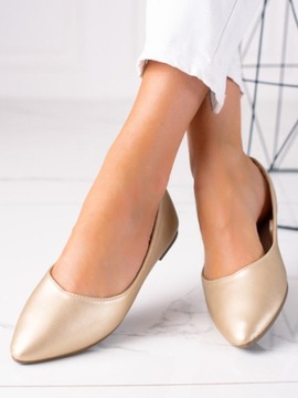 Удобные золотые балетки 38 размера.