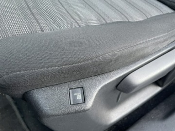 Opel Combo E Kombivan 1.5 Diesel 131KM 2020 Opel Combo Life Niepełnosprawnych inwalida PFRON, zdjęcie 11