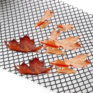 СЕТКА ДЛЯ ЖЕЛОБОВ 8М НА ЛИСТЯХ ЗАЖИМЫ ДЛЯ ЖЕЛОБОВ, ЧЕРНЫЕ