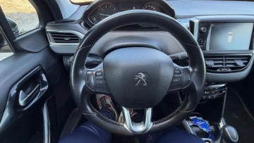 Peugeot 208 I Hatchback 5d Facelifting 1.2 PureTech 110KM 2019 Peugeot 208 Raty 1.2 benz 110 KM Automat 45Tys km automat Panorama Navi G, zdjęcie 27