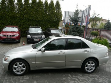 Lexus IS I Sedan 2.0 155KM 1999 Lexus IS Automat Stan Idealny bez rdzy i korozji, zdjęcie 7