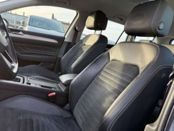 Volkswagen Passat B8 Variant Facelifting 2.0 TDI 190KM 2020 Volkswagen Passat Elegance 2.0TDI 150KM DSG Kamera360 NiskiPrzebieg SalonP, zdjęcie 10