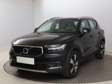Volvo XC40 Crossover 2.0 D4 190KM 2018 Volvo XC40 D4 AWD, 187 KM, 4X4, Automat, Skóra, zdjęcie 1