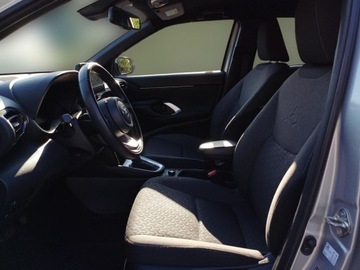 Toyota Yaris IV Cross 1.5 Hybrid 116KM 2023 Toyota Yaris Cross Hybrid 1.5 Comfort 4x4 Hybrid 1, zdjęcie 12