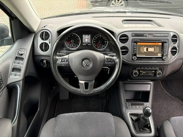 Volkswagen Tiguan I SUV Facelifting 1.4 TSI BlueMotion 160KM 2012 Volkswagen Tiguan Kamera cofania Alcantara Hak, zdjęcie 17