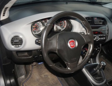 Fiat Bravo II Hatchback 5d 1.4 T-JET 16V 120KM 2010 FIAT BRAVO II (198_) 1.4 T-Jet 120 KM, zdjęcie 25