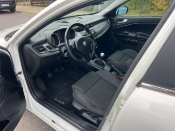 Alfa Romeo Giulietta Nuova II Hatchback 5d 1.4 TB 16v Mair 170KM 2011 Alfa Romeo Giulietta LEDY KLIMATYZACJA EL.SZYBY GRZANE FOTELE TEMPOMAT E.L, zdjęcie 4