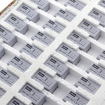 [4szt] 809-1R2-4,5V PCB Relay 4.5VDC 1A R 470 Ohm