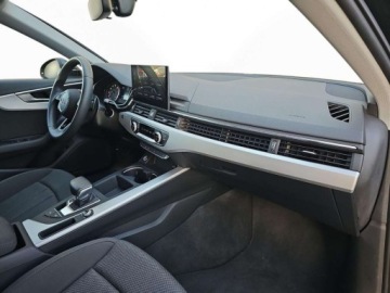 Audi A4 B9 Limousine Facelifting 2.0 35 TFSI 150KM 2023 Audi A4 Limousine s-line, kamera cofania, tempomat, grzane fotele, elektry, zdjęcie 22