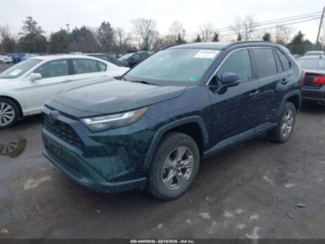Toyota RAV4 V 2022 Toyota RAV4 XLE 2022, 2.5L R4 203KM, 4x4, od ubezpieczalni 2.5 Benzyna, zdjęcie 2
