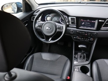 Kia Niro I Crossover 1.6 GDi Hybrid 141KM 2016 Kia Niro Hybrid, Salon Polska, Serwis ASO, zdjęcie 6