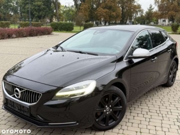 Volvo V40 II Hatchback Facelifting 2.0 D3 150KM 2018 Volvo V40 Volvo V40 D3 Inscription 2.0 Diesel 150KM, zdjęcie 2