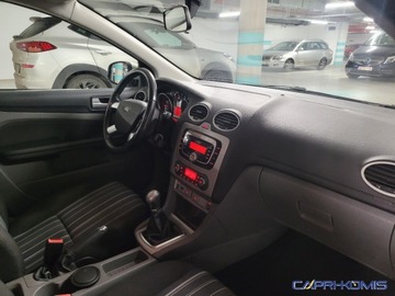 Ford Focus II Hatchback 5d 1.6 Duratec 100KM 2010 Ford Focus 1.6i Klimatronik I wlasciciel Bezwypadkowy 1.6 Benzyna 100KM, zdjęcie 20