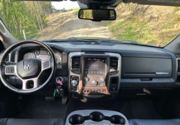 Dodge Ram IV 5.7 V8 390KM 2018 Dodge RAM Dodge RAM 5.7 4x4 5.7 Benzyna 390KM, zdjęcie 5