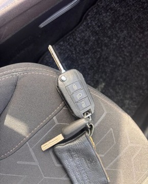 Peugeot 2008 I SUV 1.2 PureTech 82KM 2015 Peugeot 2008 1.2B solar ksiazka zadbany 1.2 Benzyna 82KM, zdjęcie 25