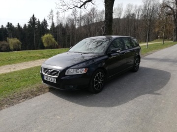 Volvo V50 1.6 DRIVe 109KM 2008 Volvo V50 II 1.6 HDI 109 Ps, zdjęcie 2