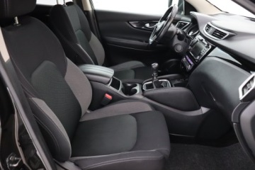 Nissan Qashqai II Crossover Facelifting 1.3 DIG-T  160KM 2019 Nissan Qashqai 1.3 DIG-T, Salon Polska, zdjęcie 8