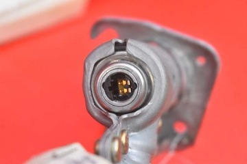 AIRBAG ULOŽENÍ VZDUCHOVÁ ZÁVĚS LEVÝ 847011013043 BMW E65 01-05