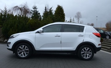 Kia Sportage III SUV Facelifting 1.7 CRDi 115KM 2015 Kia Sportage 1,7 CRDI 115 KM Bussines line Nawigacja Kamera 1.7 Diesel, zdjęcie 2