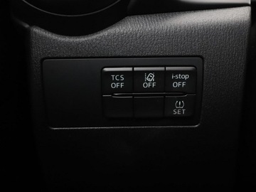 Mazda CX-3 Crossover Facelifting 2.0 Skyactiv-G 121KM 2018 Mazda CX-3 2.0 Automat Exclusive-Line Klimatyzacja, zdjęcie 33