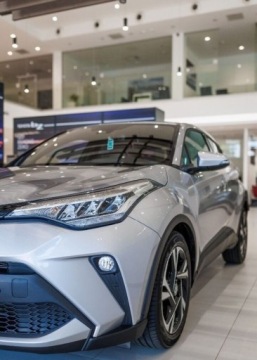 Toyota C-HR I Crossover Facelifting 1.8 Hybrid 122KM 2023 Toyota C-HR 1.8 Hybrid Style 1.8 Hybryda 122KM, zdjęcie 14