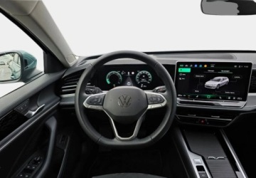 Volkswagen Passat B8 Variant Facelifting 2.0 TDI SCR 150KM 2024 Volkswagen Passat Variant Bogata wersja - Masaze - Virutal Cockpit - Alcan, zdjęcie 19