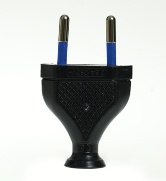 Съемная плоская вилка без заземления, черная 2,5А 250В ПЛАСТРОЛ