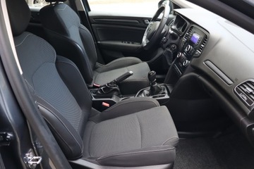 Renault Megane IV Grandtour 1.3 TCe 115 FAP 115KM 2019 Renault Megane 1.3 TCe, Salon Polska, zdjęcie 8