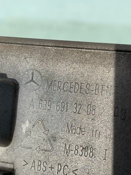 LIŠTA DVEŘE POSUVNÝCH MERCEDES W639 VITO VIANO A6396913208