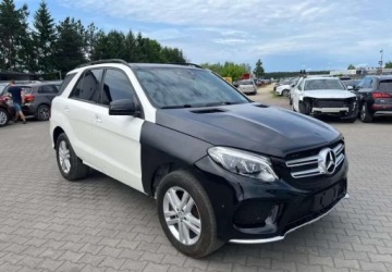 Mercedes GLE W166/C292 2018 Mercedes-Benz GLE 2018 Mercedes GLE 350 4Matic - W POLSCE, po oplatach i a, zdjęcie 3