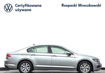 Volkswagen Passat B8 Limousine Facelifting 2.0 TDI SCR 150KM 2020 Volkswagen Passat 2.0 TDI 150KM Essence Fotele Podgrzewane Klimatyzacja 3-, zdjęcie 3