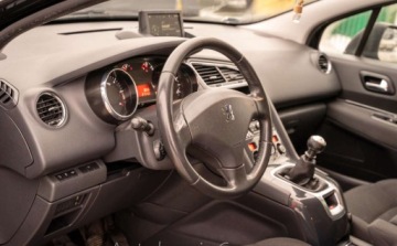 Peugeot 5008 I Minivan Facelifting 2.0 HDi 150KM 2015 Peugeot 5008 Peugeot 5008 I 2.0 BlueHDi 150KM 7-osobowy 2.0 Diesel 150KM, zdjęcie 10