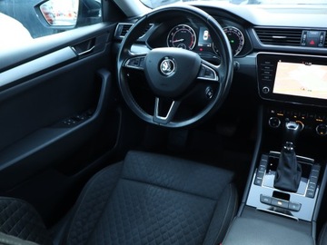 Skoda Superb III Liftback 2.0 TSI 220KM 2018 Skoda Superb 2.0 TSI, Salon Polska, Serwis ASO, zdjęcie 6