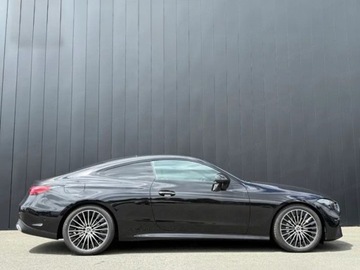 Mercedes CLE Coupe 2.0 200 204KM 2025 MERCEDES-BENZ CLE 200 4-Matic AMG Line 2.0 (204KM) 2025, zdjęcie 2