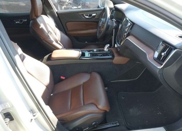 Volvo S60 III 2019 Volvo S60 2019r., Hybrid T8 Inscription, 2L, od ubezpieczalni 2.0 Hybryda, zdjęcie 6