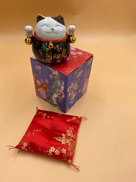 SKARBONKA Kot Maneki-Neko Szczęścia Porcelana 12cm