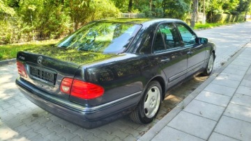 Mercedes Klasa E W210 1998 MERCEDES W210 E320 Avantgarde 1998, 3.2 V6 (224 KM), BEZ KOROZJI, Hiszpania, zdjęcie 3