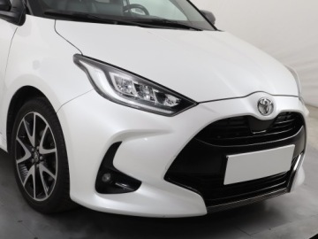 Toyota Yaris IV Hatchback 1.5 Dynamic Force 125KM 2021 Toyota Yaris 1.5 VVT-i, Salon Polska, zdjęcie 19