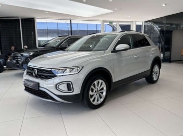 Volkswagen T-Roc I SUV Facelifting 1.5 TSI ACT 150KM 2023 Volkswagen T-Roc Life Kamera cofania LED CarPlayAndroid Auto Asystent
