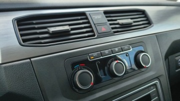 Volkswagen Caddy IV Kombi Maxi 1.4 TSI BlueMotion Technology 130KM 2020 Volkswagen Caddy 1.4TSI 130KM Maxi Trendline Czuj., zdjęcie 15