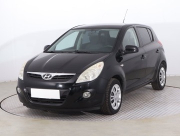 Hyundai i20 I Hatchback 5d 1.2 DOHC 78KM 2010 Hyundai i20 1.2, Klima, zdjęcie 1