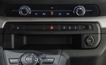 Toyota Proace II Furgon Medium 2.0 D-4D 177KM 2022 Toyota Proace Verso Verso 2.0 D4-D Long Business Aut. 2.0 Diesel 177KM, zdjęcie 26