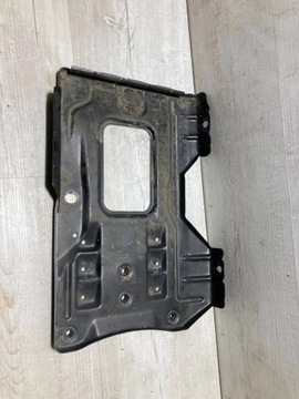 Mercedes-Benz C W204 2011 podstawa akumulator 1,8