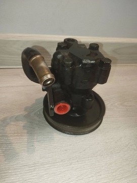 HYUNDAI H-1 STAREX SATELITE ČERPADLO SERVA 571004A050