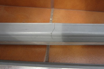 MERCEDES W124 E COUPE LISTWY NAKŁADKI PROGOWE PRÓG