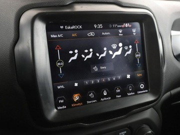 Jeep Renegade SUV 1.4 MultiAir 170KM 2018 Jeep Renegade Limited 4x4 automat 170KM navi, zdjęcie 26