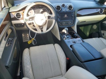 Bentley Bentayga 2018 Bentley Bentayga 2018r 6.0 Benzyna 600KM, zdjęcie 8