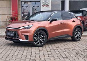 Lexus LBX 1.5 Hybrid 136KM 2024 Lexus LBX Lexus LBX 1.5 Hybrid Cool Salon PL 1.5 Hybryda 136KM, zdjęcie 1