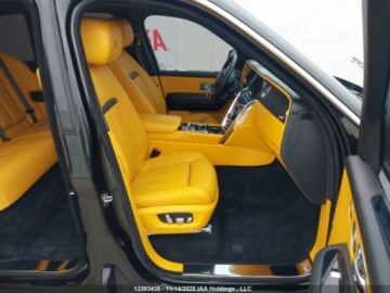 Rolls-Royce 2021 Rolls-Royce Cullinan 2021. 6.7 Benzyna 563KM, zdjęcie 12