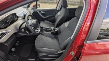 Peugeot 2008 I SUV Facelifting 1.2 PureTech 82KM 2016 Peugeot 2008 1.2i ZAREJESTROWANY Bezwypadkowy, zdjęcie 12